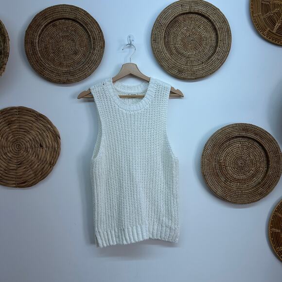 Abercrombie Neutral Minimalist White Knit Sleeveless Tank Top Medium - Picture 1 of 6